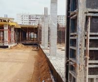 В Дзержинском районе завершается устройство монолитных конструкций первого этажа школы на 1280 мест