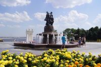 В Волгограде специалисты готовят фонтаны к летнему сезону
