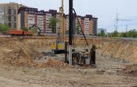 В Дзержинском районе началось устройство фундамента новой школы-тысячника