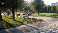 В парке за ЦКиД «Авангард» в Кировском районе завершаются работы по благоустройству