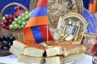 В рамках Дня города Комсомольский сад принимает фестиваль национальных культур и мастер-классы от ведущих волгоградских поваров