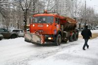 Дорожно-коммунальные службы увеличили группировку снегоуборочной спецтехники до 101 единицы