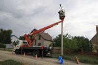 В отдаленных поселках Волгограда стартовали работы по строительству новых линий уличного освещения