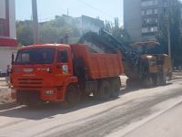 На ул. Кубанской завершено фрезерование старого дорожного покрытия.