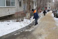 Коммунальные службы мэрии проверяют качество уборки от снега и наледи на придомовых территориях МКД