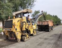 На проезде Нефтяников началось восстановление свыше 1100 метров покрытия автодороги