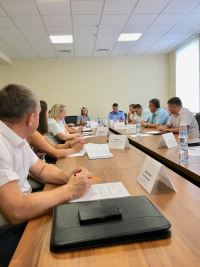 Антон Лукаш принял участие в круглом столе